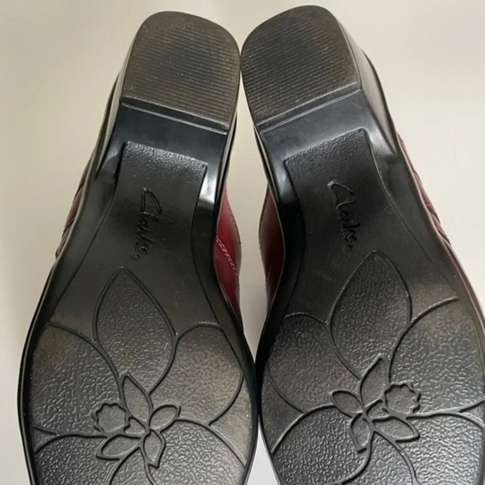 Clarks Leather Clogs Burgundy  Red SlipOn Comfort OrthoLite Footbed Women Size 7 - Picture 4 of 9